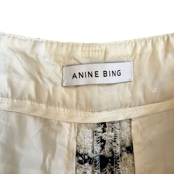 Anine Bing Tweed Becky Short In Beige Plaid Size 34 (Small) - Picture 3 of 9